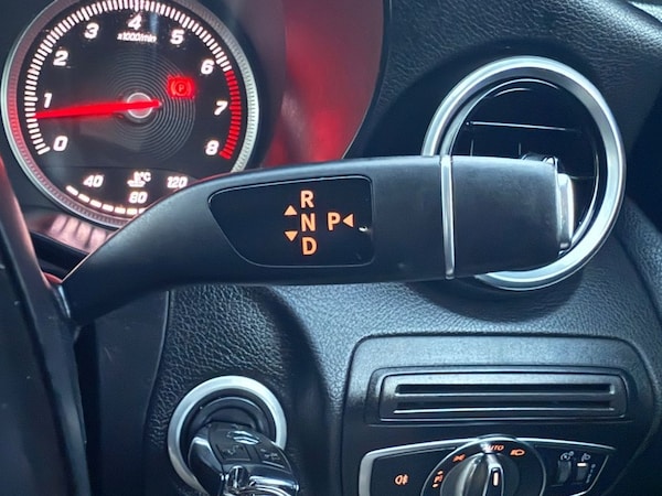 Used Mercedes-Benz C-Class 2018 for sale - 76190867: Photo 48