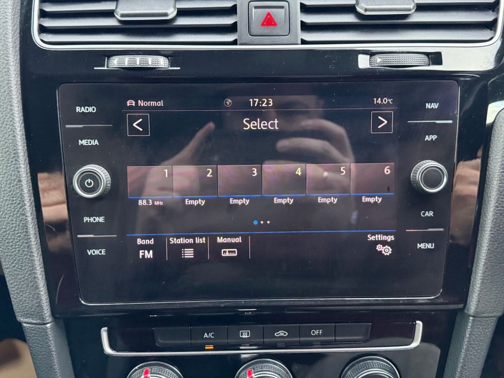 Used Volkswagen Golf 2019 for sale - 76356150: Photo 49