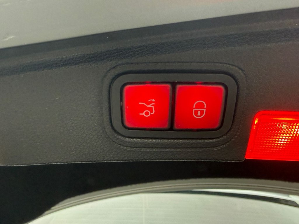 Used Mercedes-Benz C Class 2017 for sale - 77642588: Photo 24