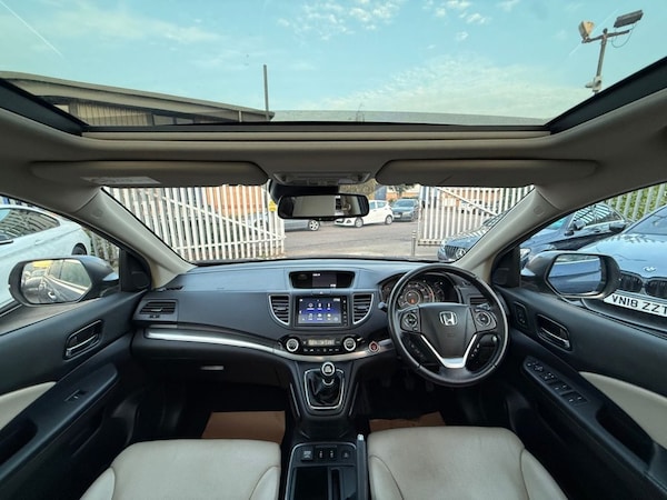 Used Honda CR-V 2018 for sale - 76248554: Photo 2