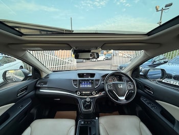 Used Honda CR-V 2018 for sale - 76248554: Photo 2