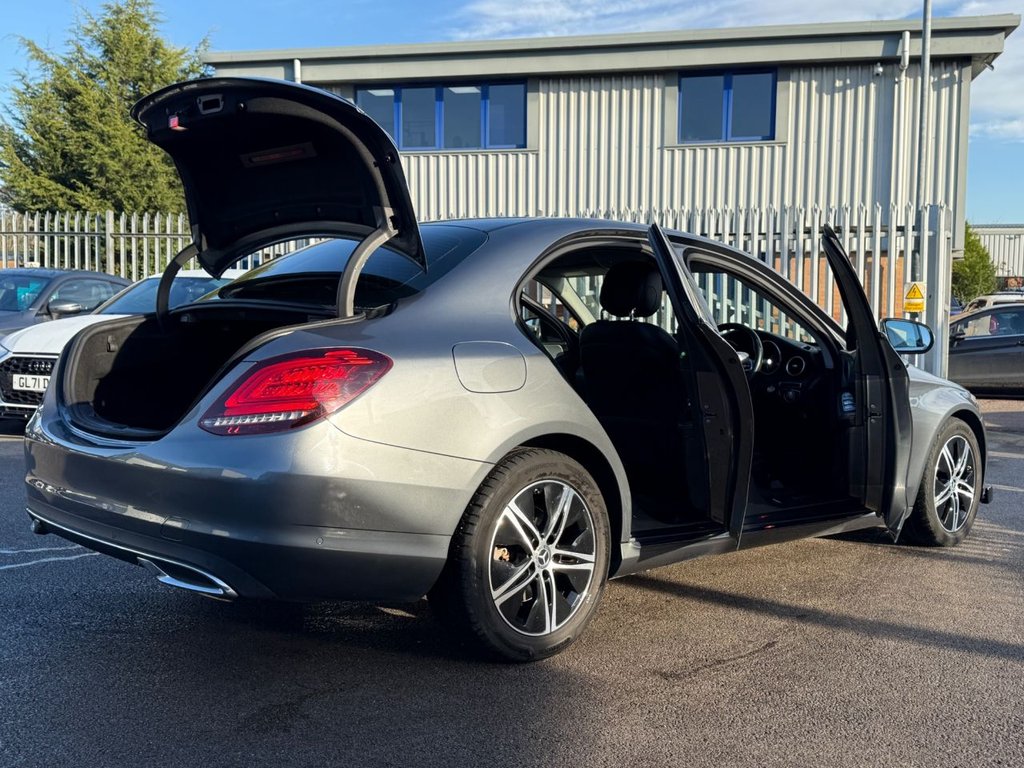 Used Mercedes-Benz C Class 2018 for sale - 76711490: Photo 11