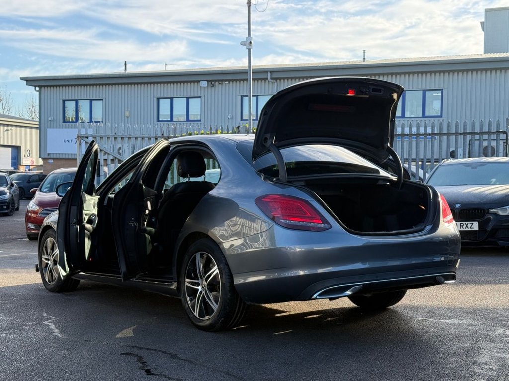 Used Mercedes-Benz C Class 2018 for sale - 76711490: Photo 19