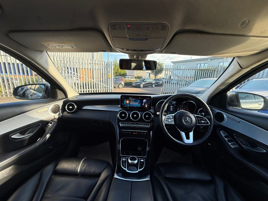 Used Mercedes-Benz C Class 2018 for sale - 76711490: Photo 2