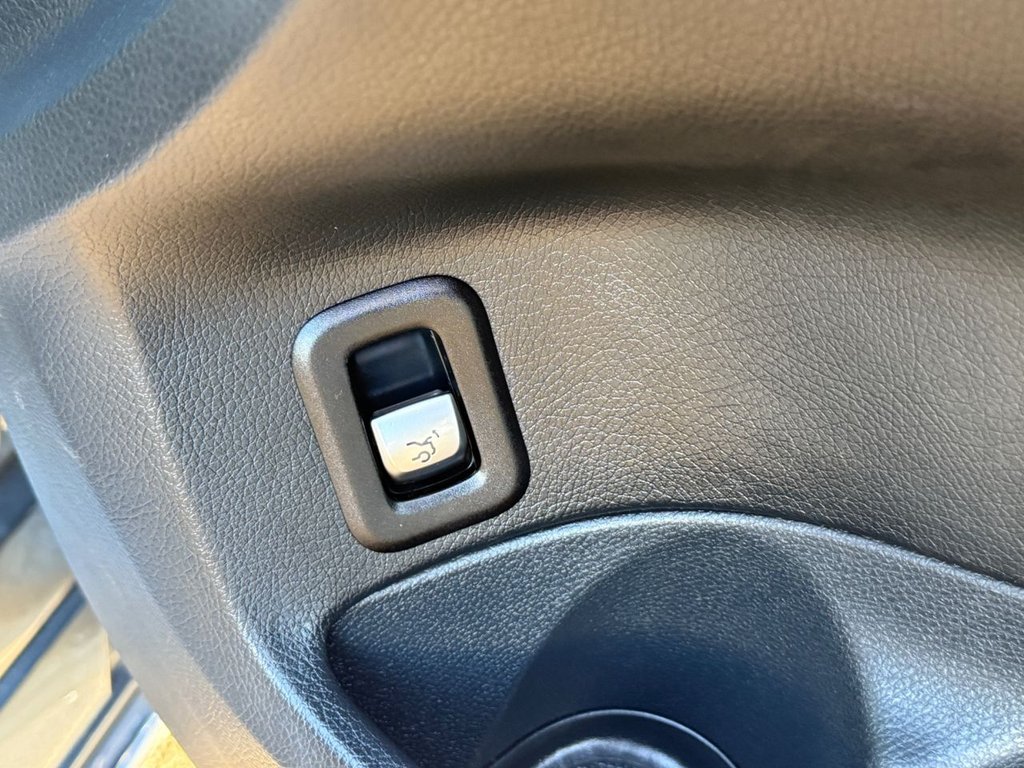 Used Mercedes-Benz C Class 2018 for sale - 76711490: Photo 36