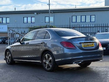 Used Mercedes-Benz C Class 2018 for sale - 76711490: Photo