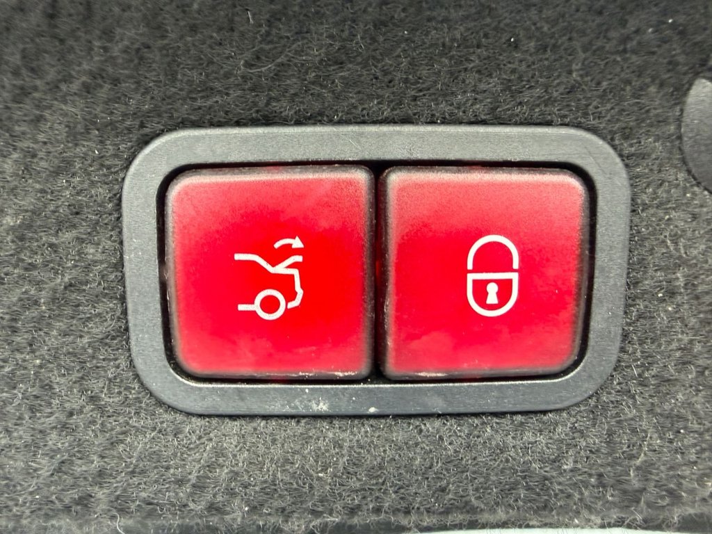 Used Mercedes-Benz C Class 2017 for sale - 78153559: Photo 19