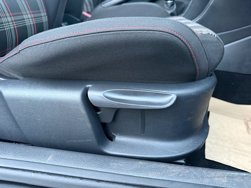 Used Volkswagen Polo 2016 for sale - 76546826: Photo 37