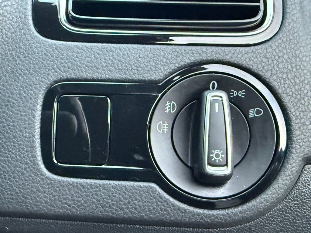 Used Volkswagen Polo 2016 for sale - 76546826: Photo 38