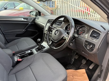 Used Volkswagen Golf 2013 for sale - 75865170: Photo