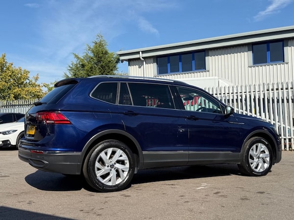 Used Volkswagen Tiguan Allspace 2023 for sale - 76009576: Photo 16