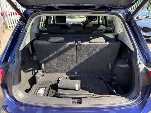 Used Volkswagen Tiguan Allspace 2023 for sale - 76009576: Photo 18