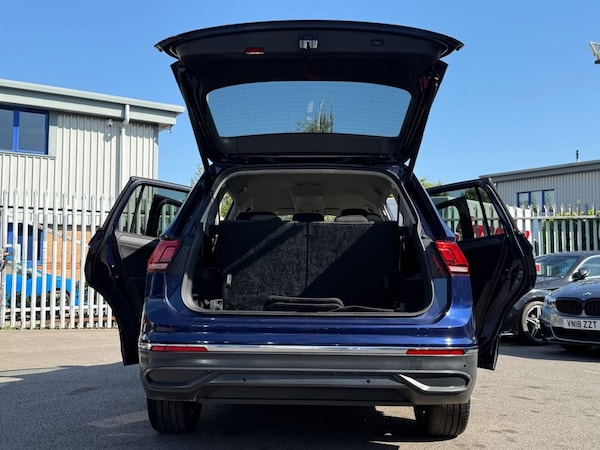Used Volkswagen Tiguan Allspace 2023 for sale - 76009576: Photo 24