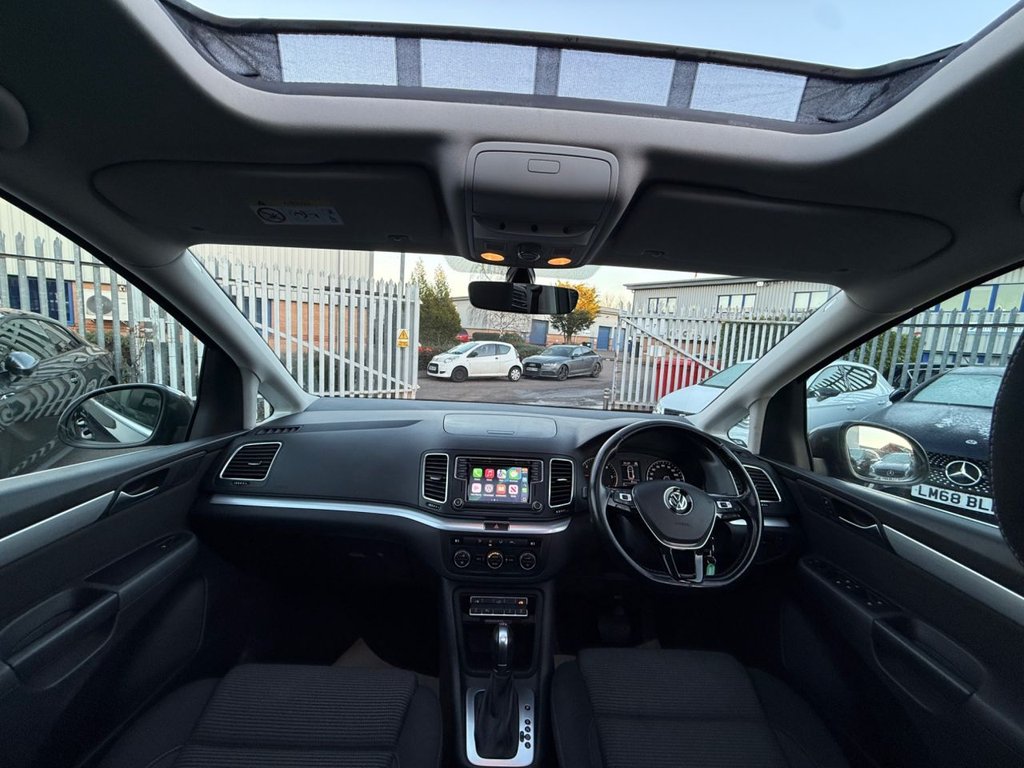 Used Volkswagen Sharan 2017 for sale - 77101056: Photo 2