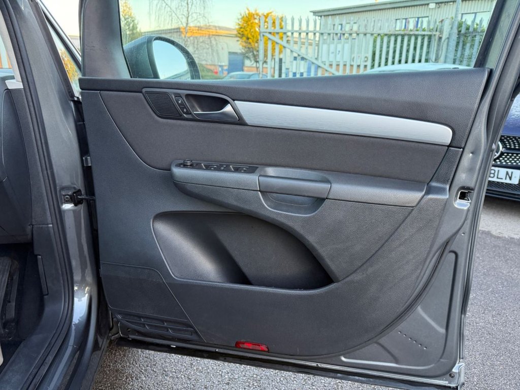 Used Volkswagen Sharan 2017 for sale - 77101056: Photo 35