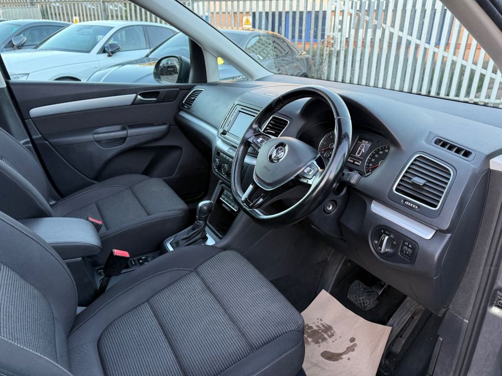 Used Volkswagen Sharan 2017 for sale - 77101056: Photo 6