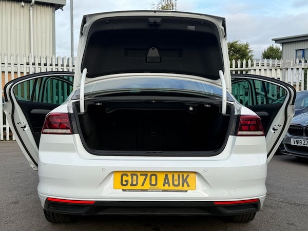 Used Volkswagen Passat 2020 for sale - 76223702: Photo 19