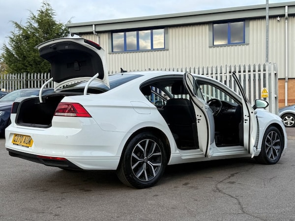 Used Volkswagen Passat 2020 for sale - 76223702: Photo 22