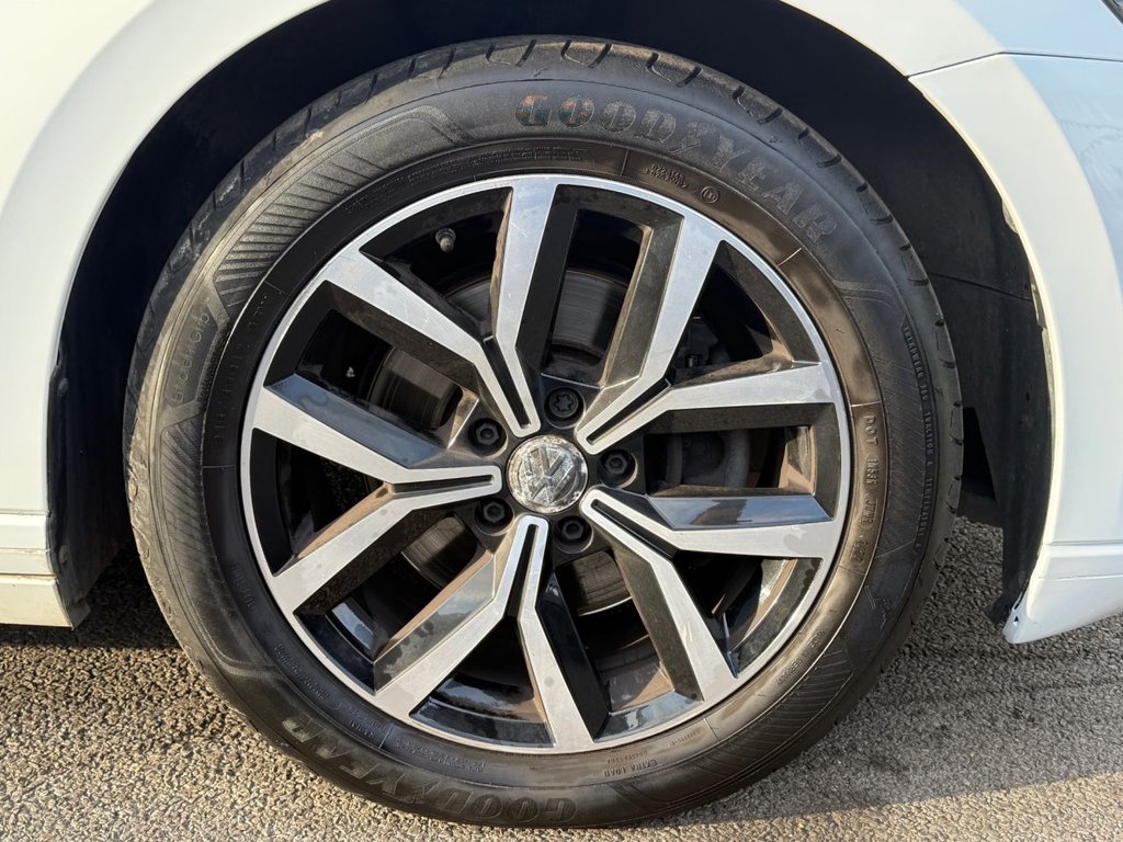 Used Volkswagen Passat 2020 for sale - 76223702: Photo 35