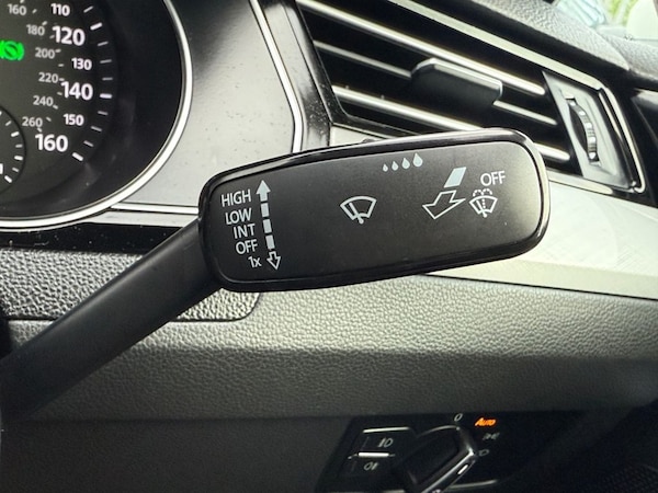 Used Volkswagen Passat 2020 for sale - 76223702: Photo 44