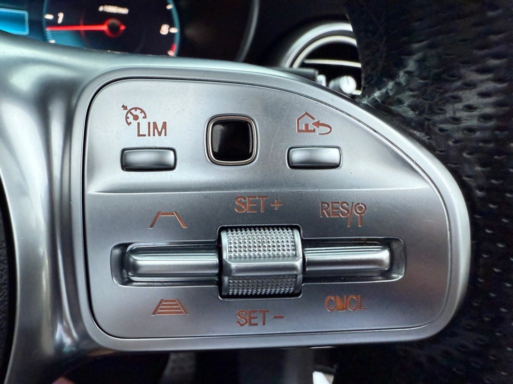 Used Mercedes-Benz GLC 2019 for sale - 76168485: Photo 50