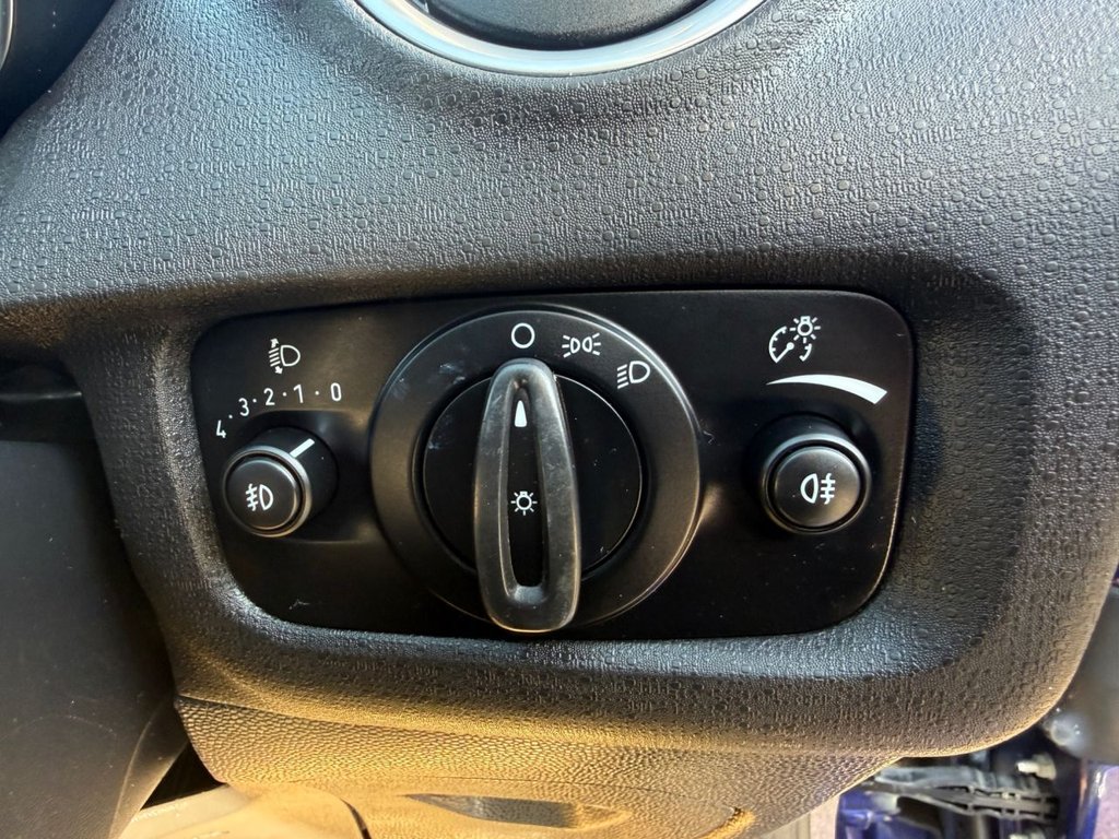 Used Ford Fiesta 2014 for sale - 77952825: Photo 40