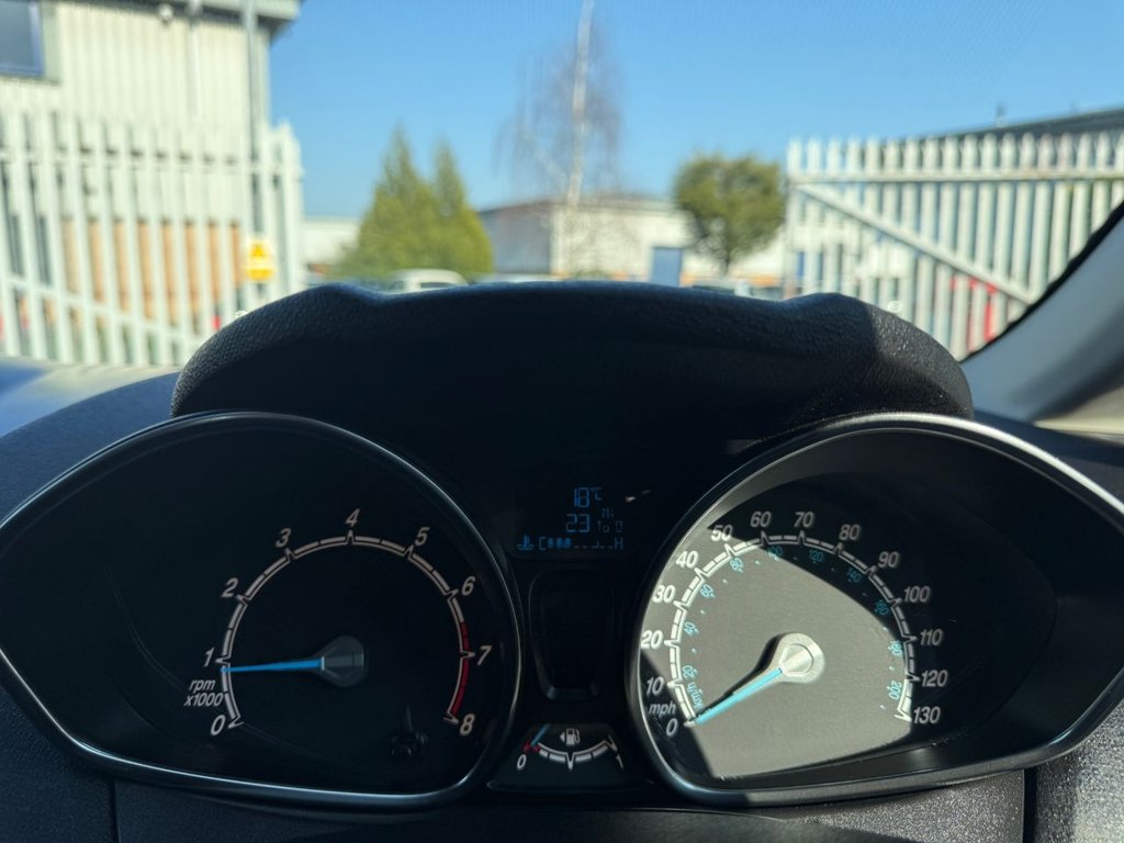 Used Ford Fiesta 2014 for sale - 77952825: Photo 42