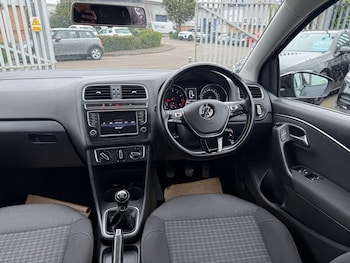 Used Volkswagen Polo 2014 for sale - 77905409: Photo