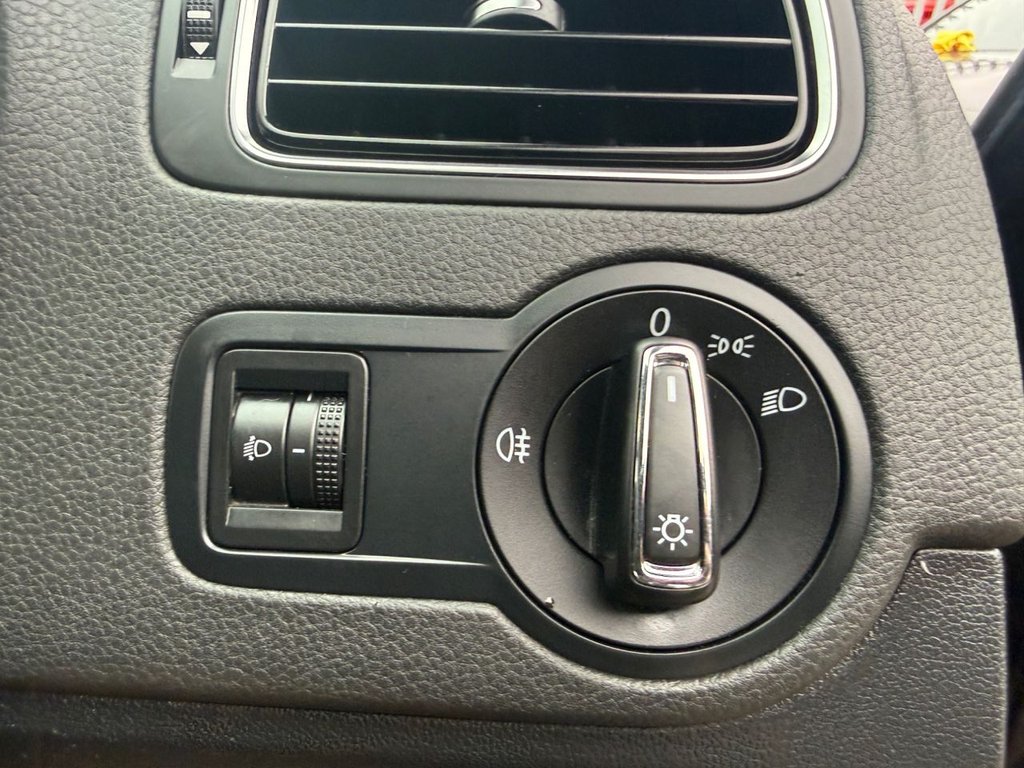 Used Volkswagen Polo 2014 for sale - 77905409: Photo 41