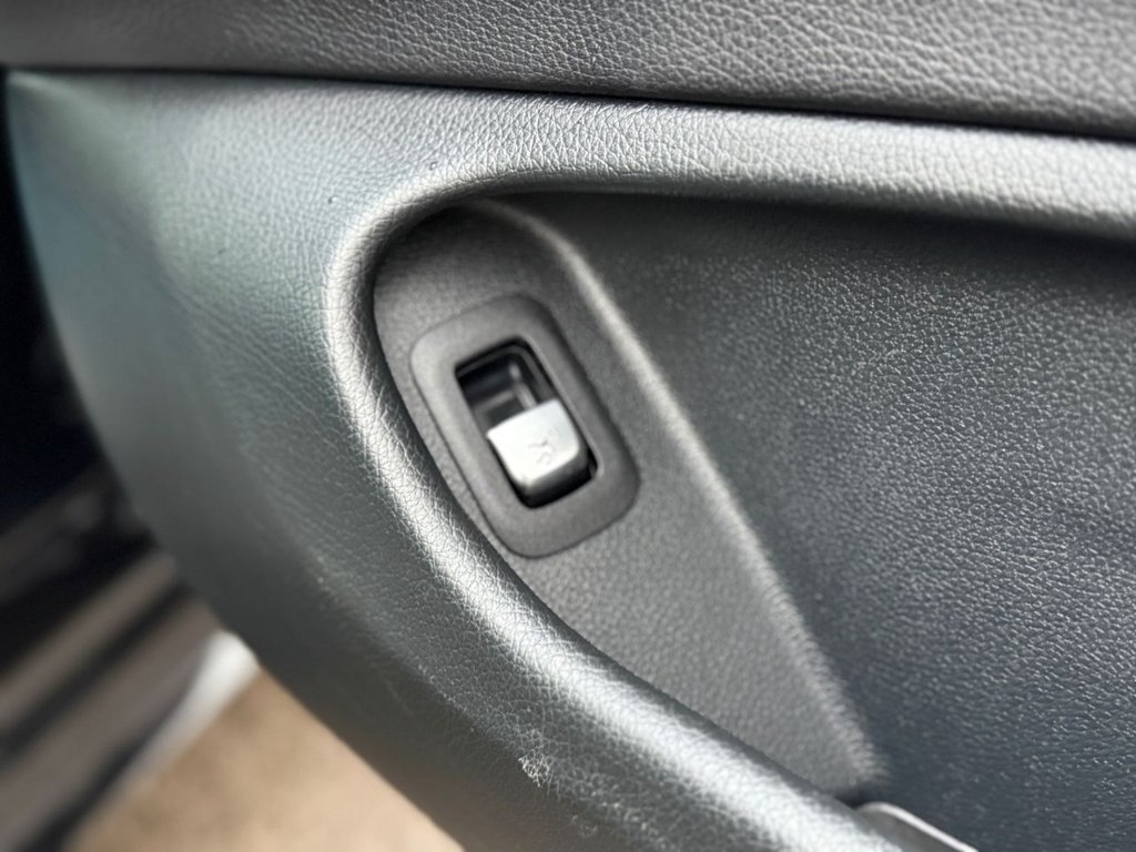 Used Mercedes-Benz C Class 2016 for sale - 77477476: Photo 39