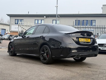 Used Mercedes-Benz C Class 2018 for sale - 77995273: Photo