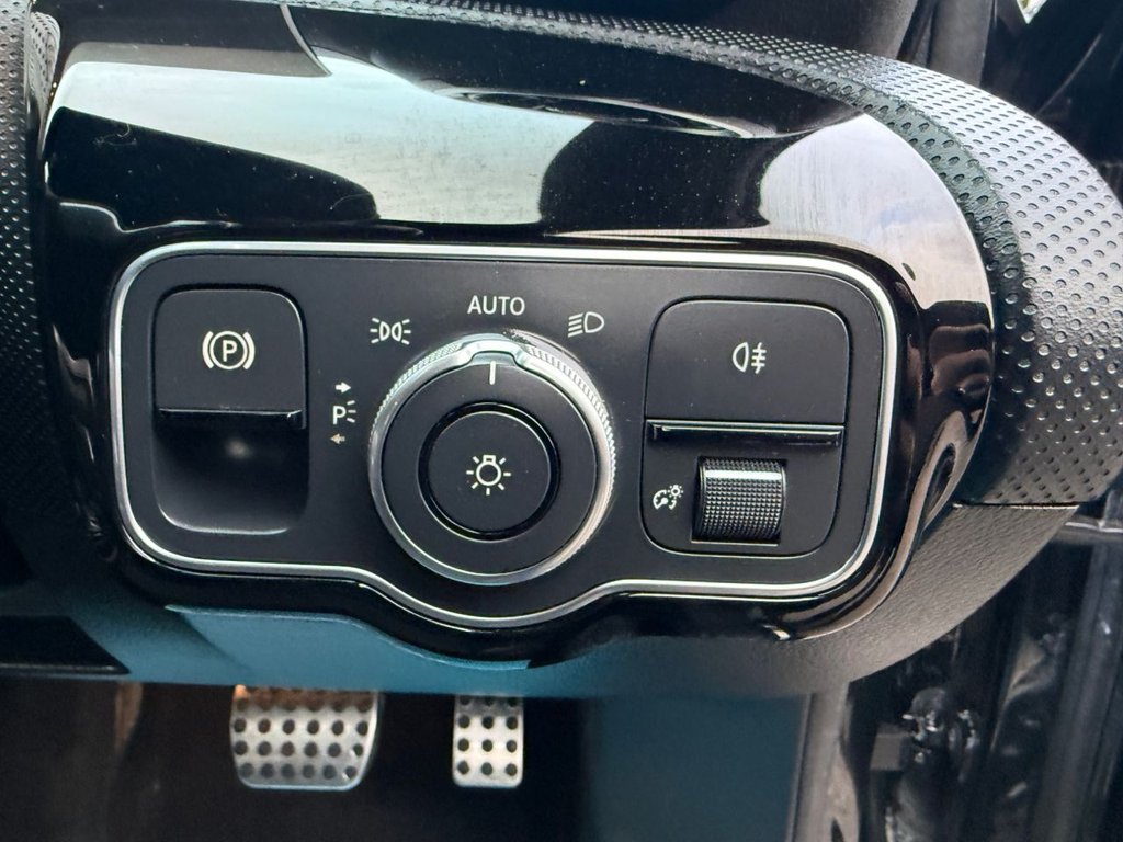 Used Mercedes-Benz A-Class 2018 for sale - 77734663: Photo 40