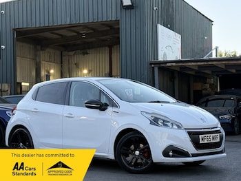 Used Peugeot 208 2015 for sale - 79518757: Photo