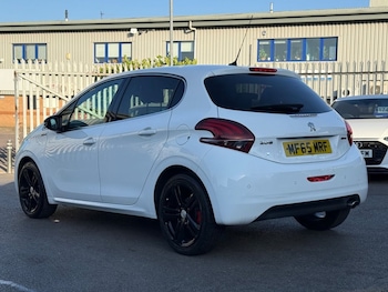 Used Peugeot 208 2015 for sale - 79518757: Photo