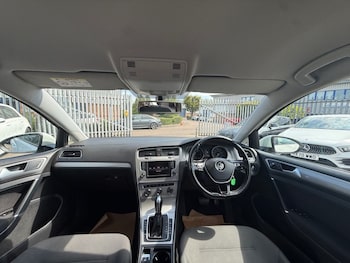 Used Volkswagen Golf 2016 for sale - 78468537: Photo