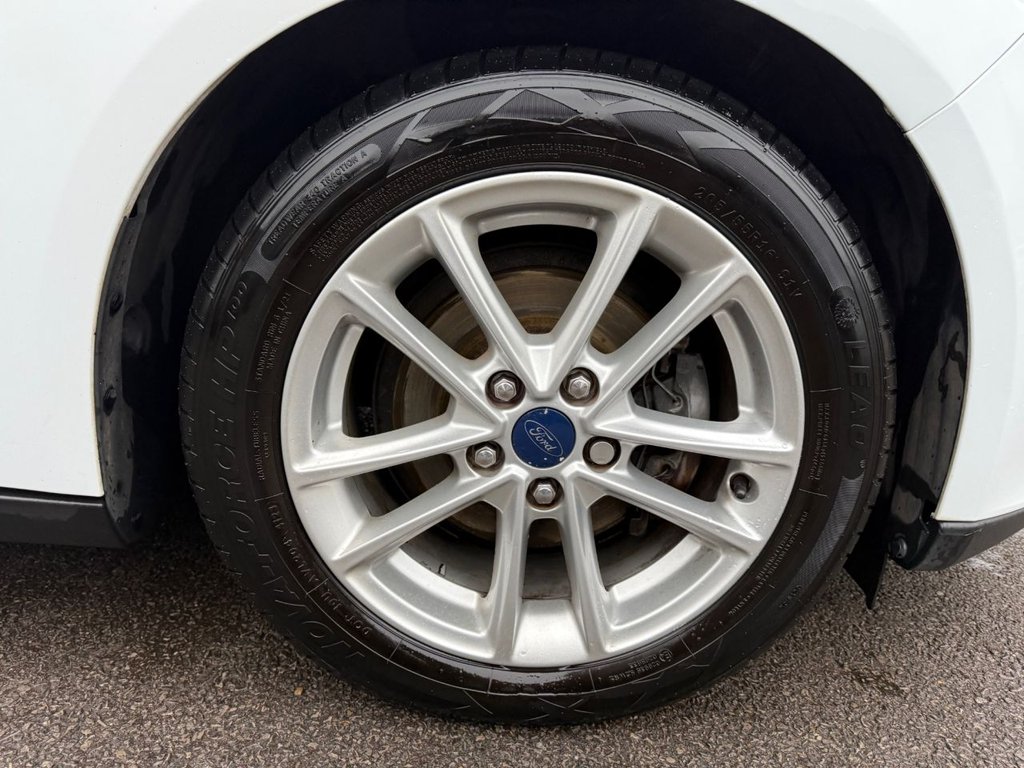 Used Ford Focus 2015 for sale - 77165980: Photo 32