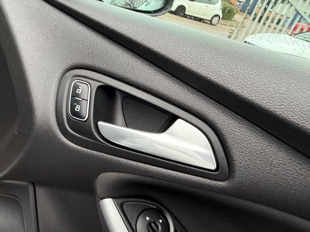 Used Ford Focus 2015 for sale - 77165980: Photo 34