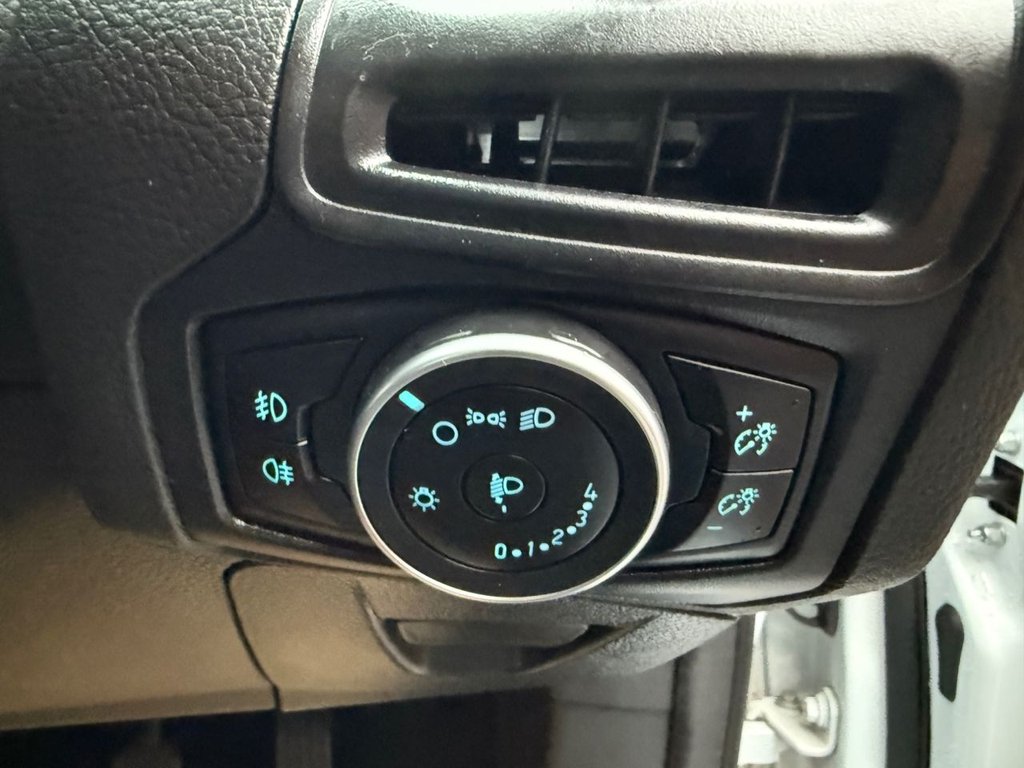 Used Ford Focus 2015 for sale - 77165980: Photo 39