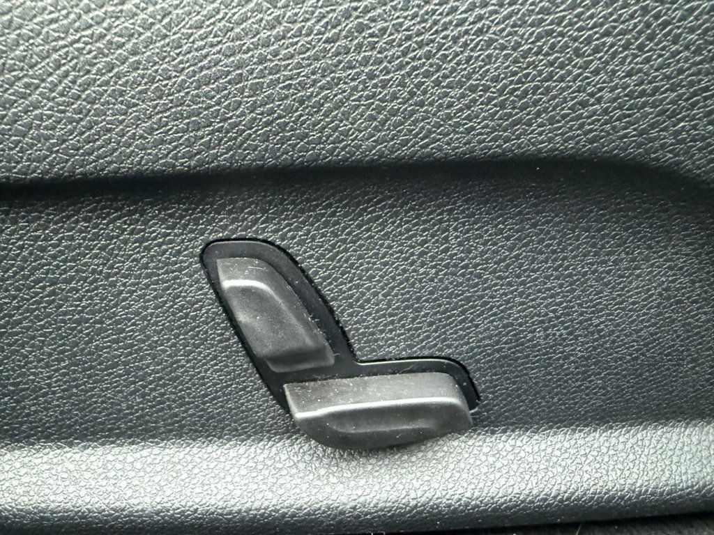 Used Mercedes-Benz C Class 2019 for sale - 77121765: Photo 41