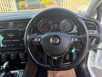 Used Volkswagen Golf 2018 for sale - 75020129: Photo