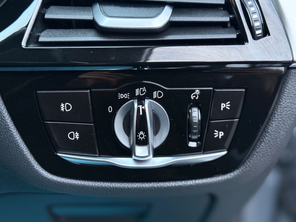 Used BMW 5 Series 2018 for sale - 77401343: Photo 40