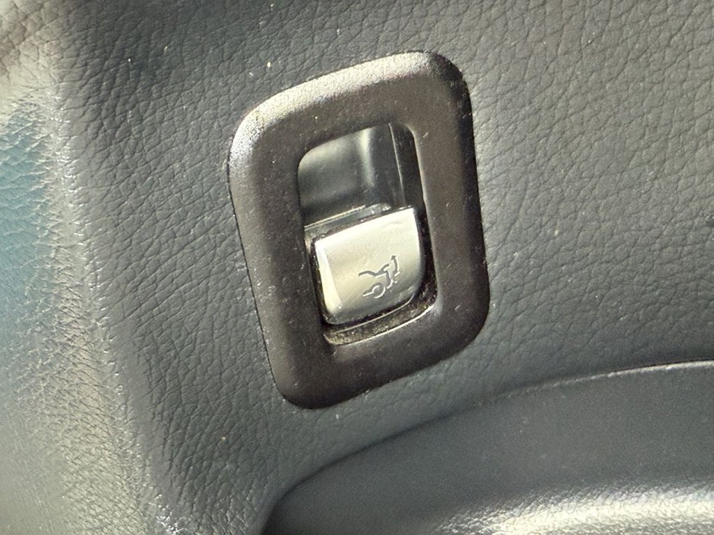 Used Mercedes-Benz GLC 2019 for sale - 77708815: Photo 41