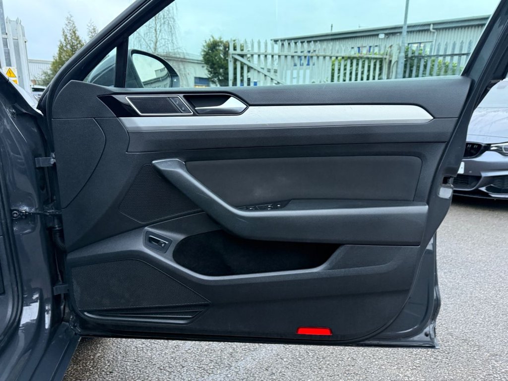 Used Volkswagen Passat 2015 for sale - 77408516: Photo 35