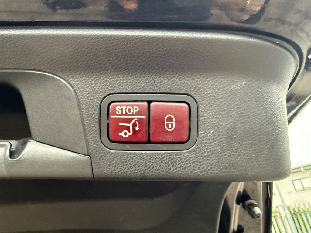 Used Mercedes-Benz GLC 2018 for sale - 77038308: Photo 23