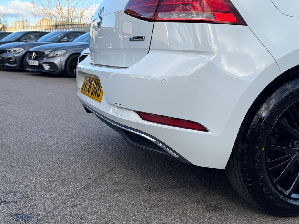 Used Volkswagen Golf 2018 for sale - 77048787: Photo 31