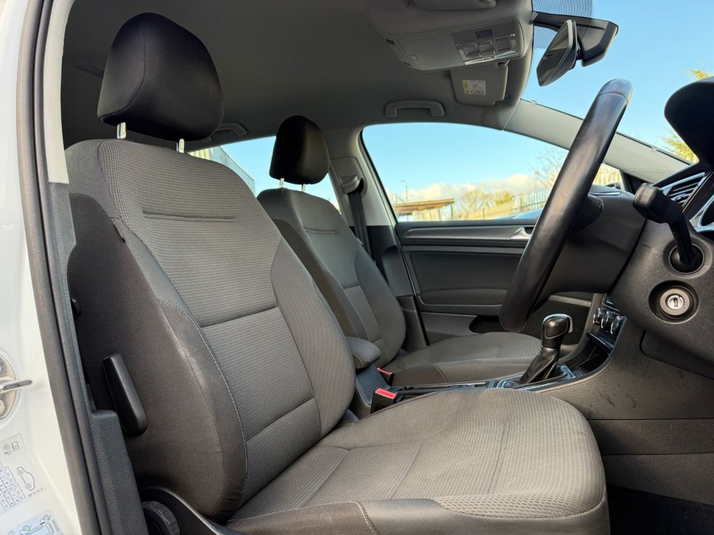 Used Volkswagen Golf 2018 for sale - 77048787: Photo 4