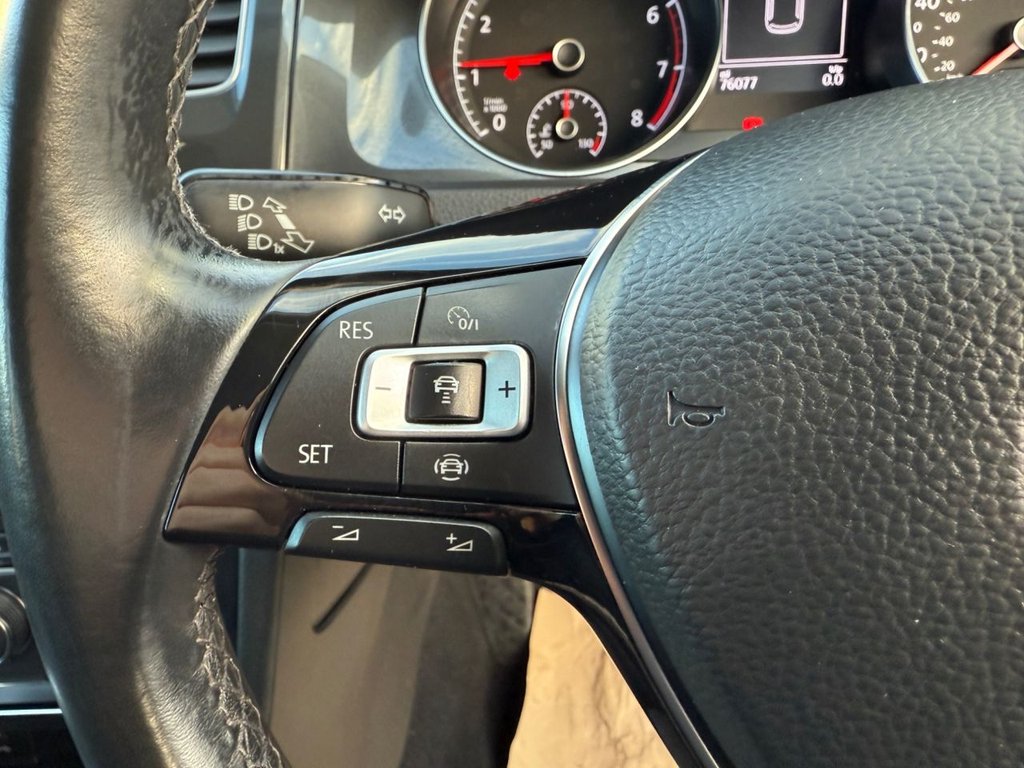 Used Volkswagen Golf 2018 for sale - 77048787: Photo 43