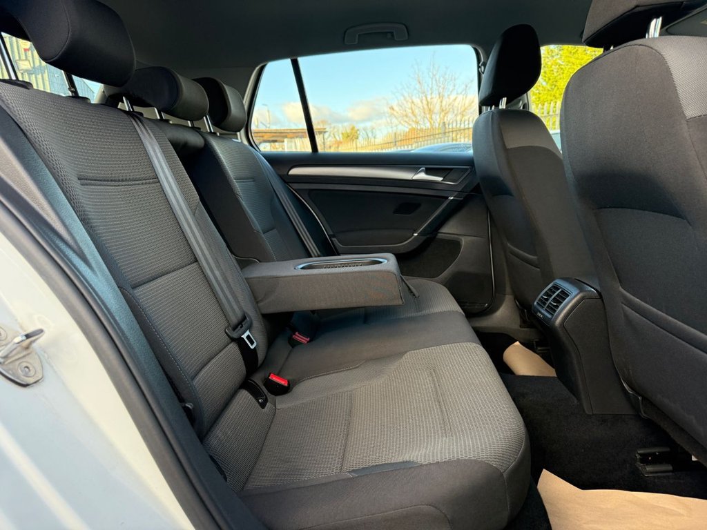 Used Volkswagen Golf 2018 for sale - 77048787: Photo 6