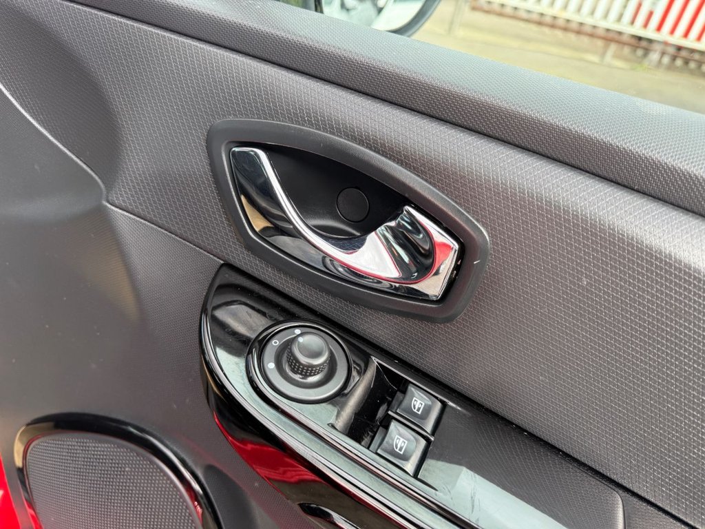 Used Renault Clio 2014 for sale - 78069359: Photo 35