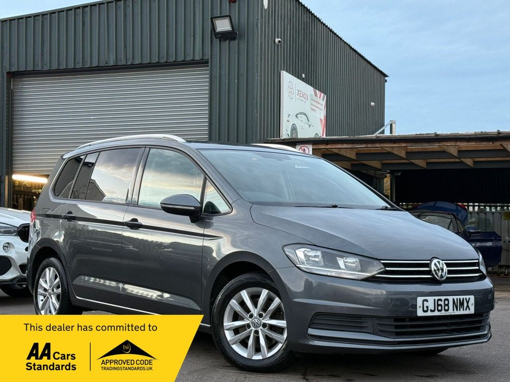 Used Volkswagen Touran 2018 for sale - 76470308: Photo 1